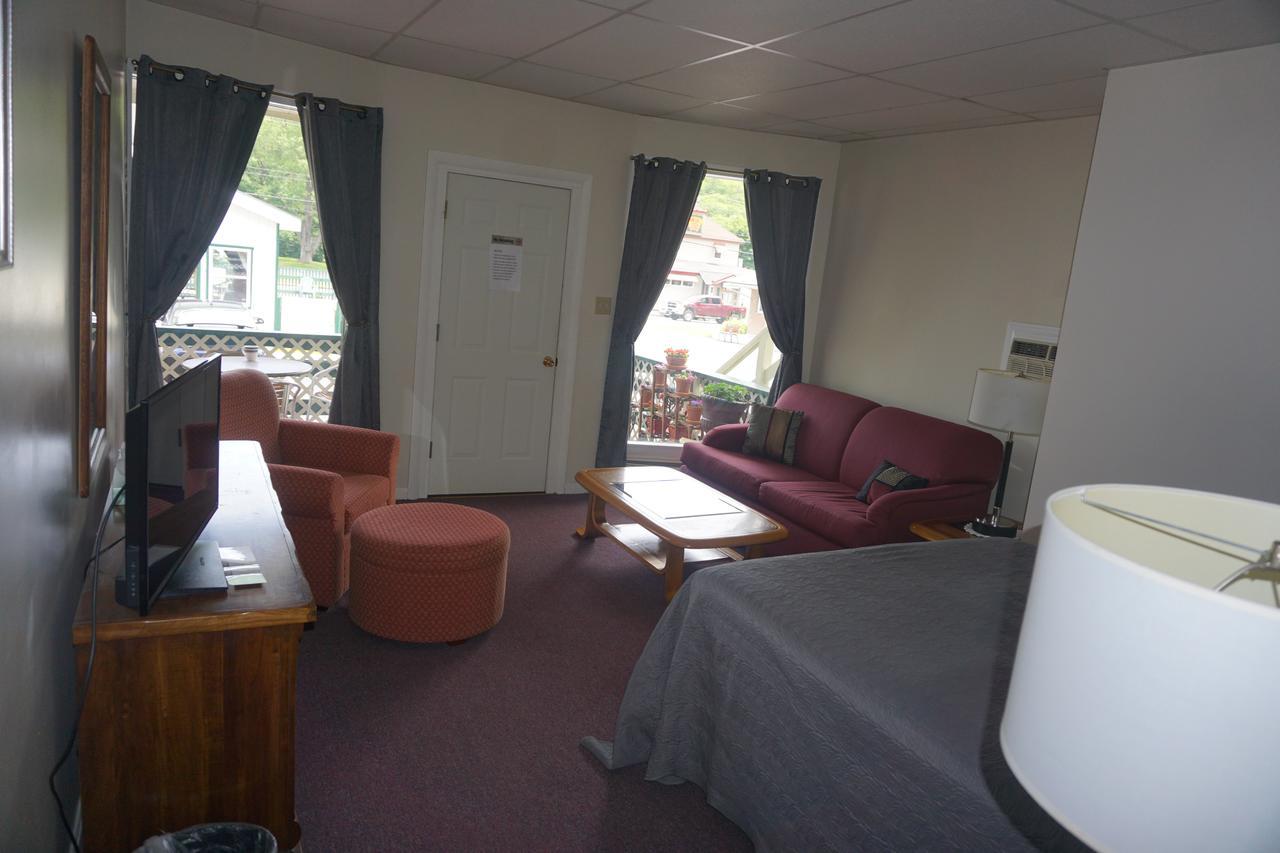Northern Peaks Motor Inn Gorham Εξωτερικό φωτογραφία